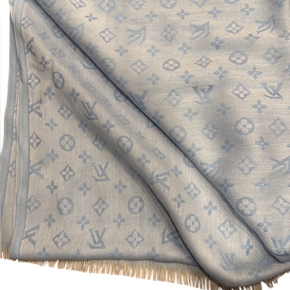 💙Louis Vuitton Blue Denim Monogram Shine Shawl💙 - Picture 8 of 9